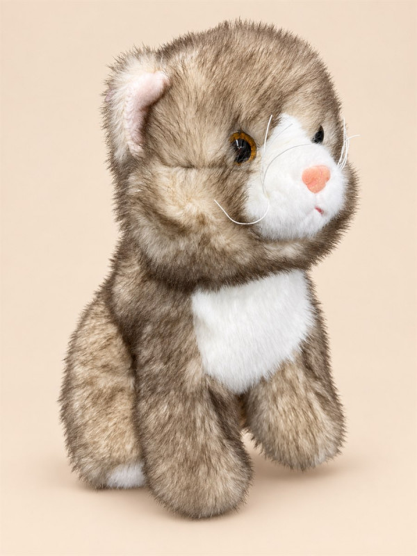 Кот сидит 26 см